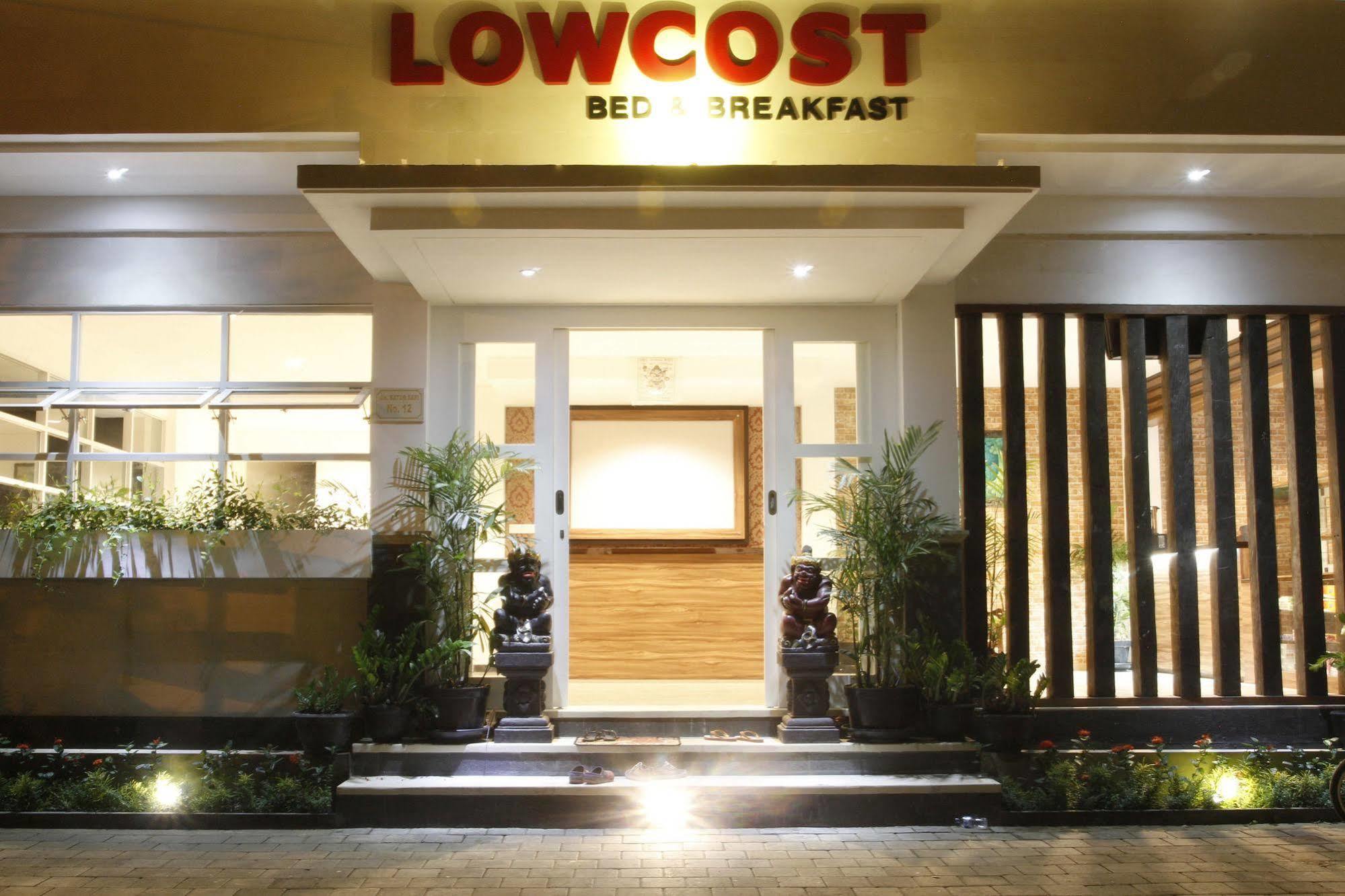 Lowcost Bed & Breakfast Jimbaran Buitenkant foto